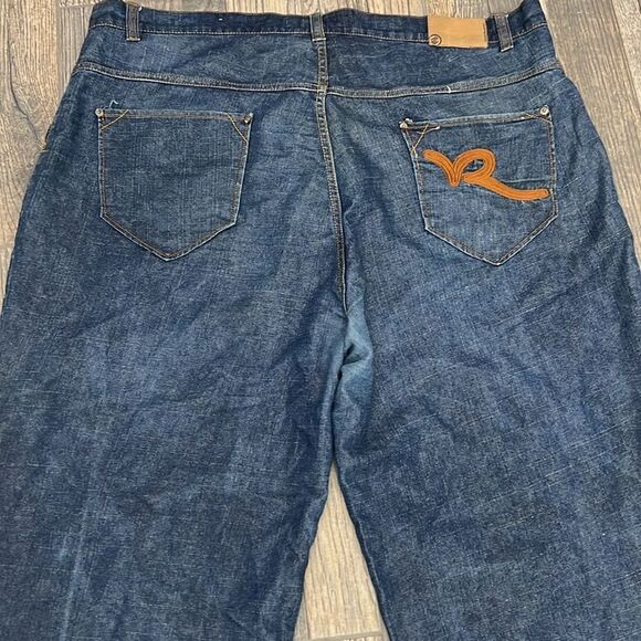 🔥🔥 ROCAWEAR Designer Denim Medium Wash Blue Jeans - Men Size 46 - EXCELLENT - Picture 2 of 9